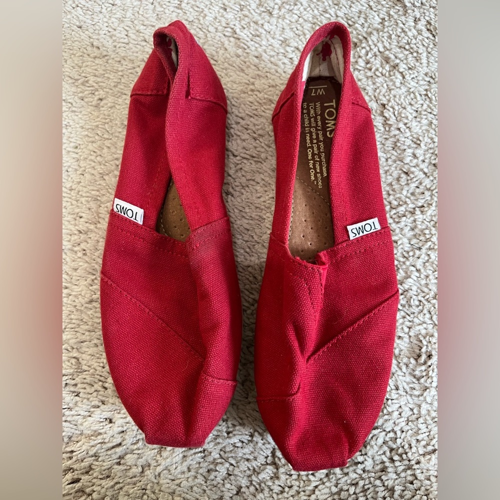 Red Toms